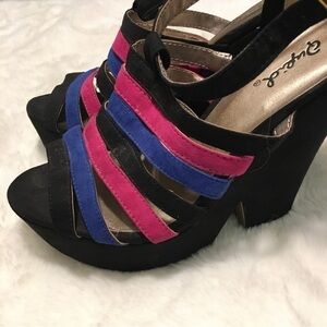 Qupid Shoes Size 7.5